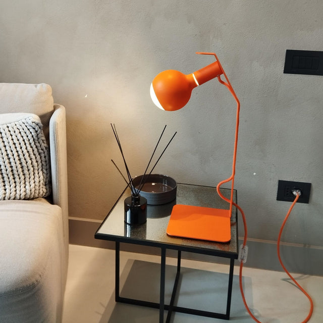lampada magnetica da tavolo